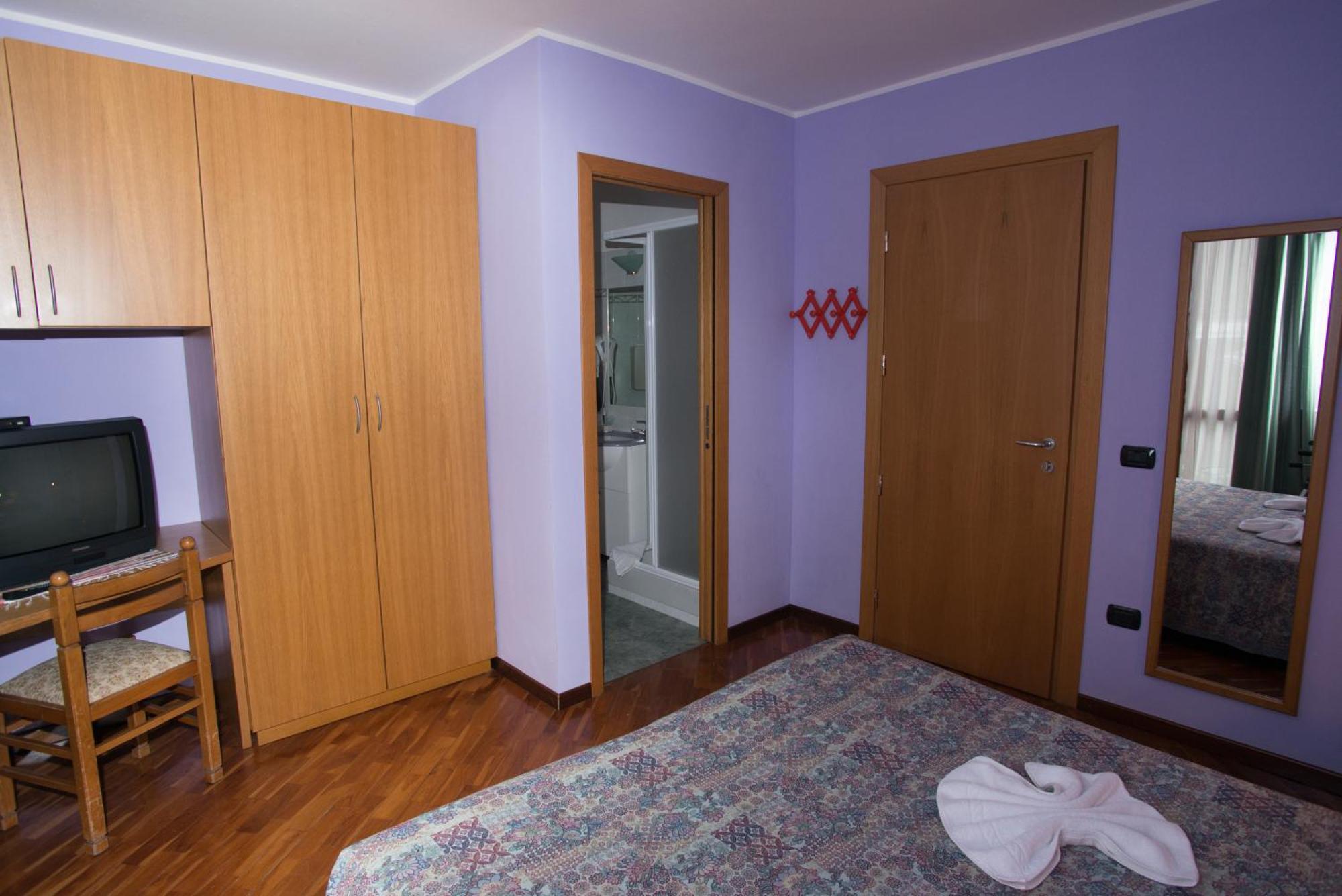 Hotel Pigna D'Oro Chiesa in Valmalenco Exterior foto